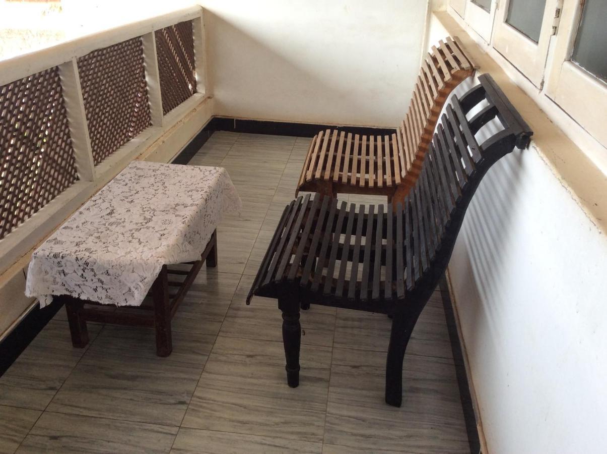 New Rest House Sea View Hotel Negombo Buitenkant foto